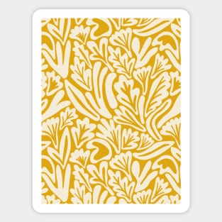 Abstract boho leaf and flower pattern in mustard yellow Magnet